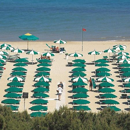 Hotel Doge Alba Adriatica Eksteriør billede