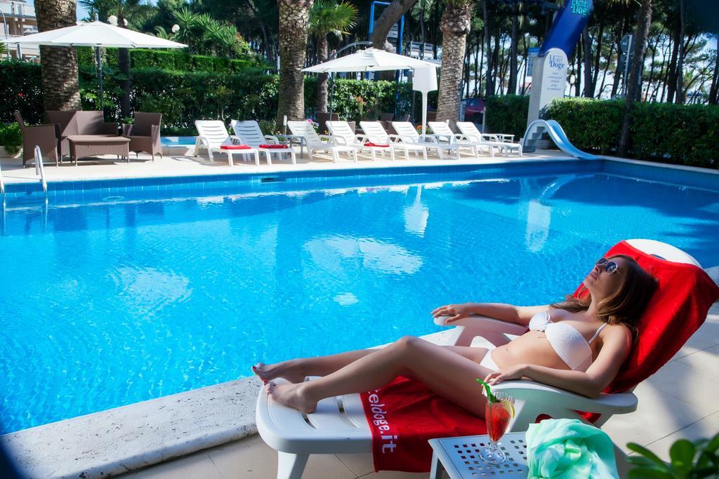 Hotel Doge Alba Adriatica Eksteriør billede