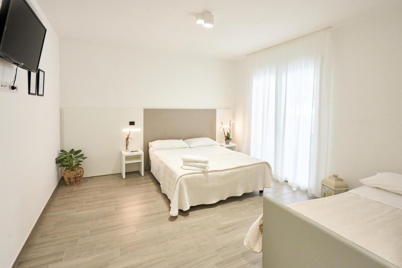 Hotel Doge Alba Adriatica Eksteriør billede